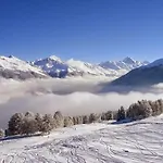 Thyon 4pieces, Proche Des Pistes Holiday home Heremence