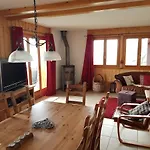Thyon 4pieces, Proche Des Pistes Holiday home *