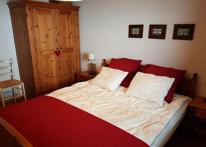 Thyon 4pieces, Proche Des Pistes Holiday home Heremence